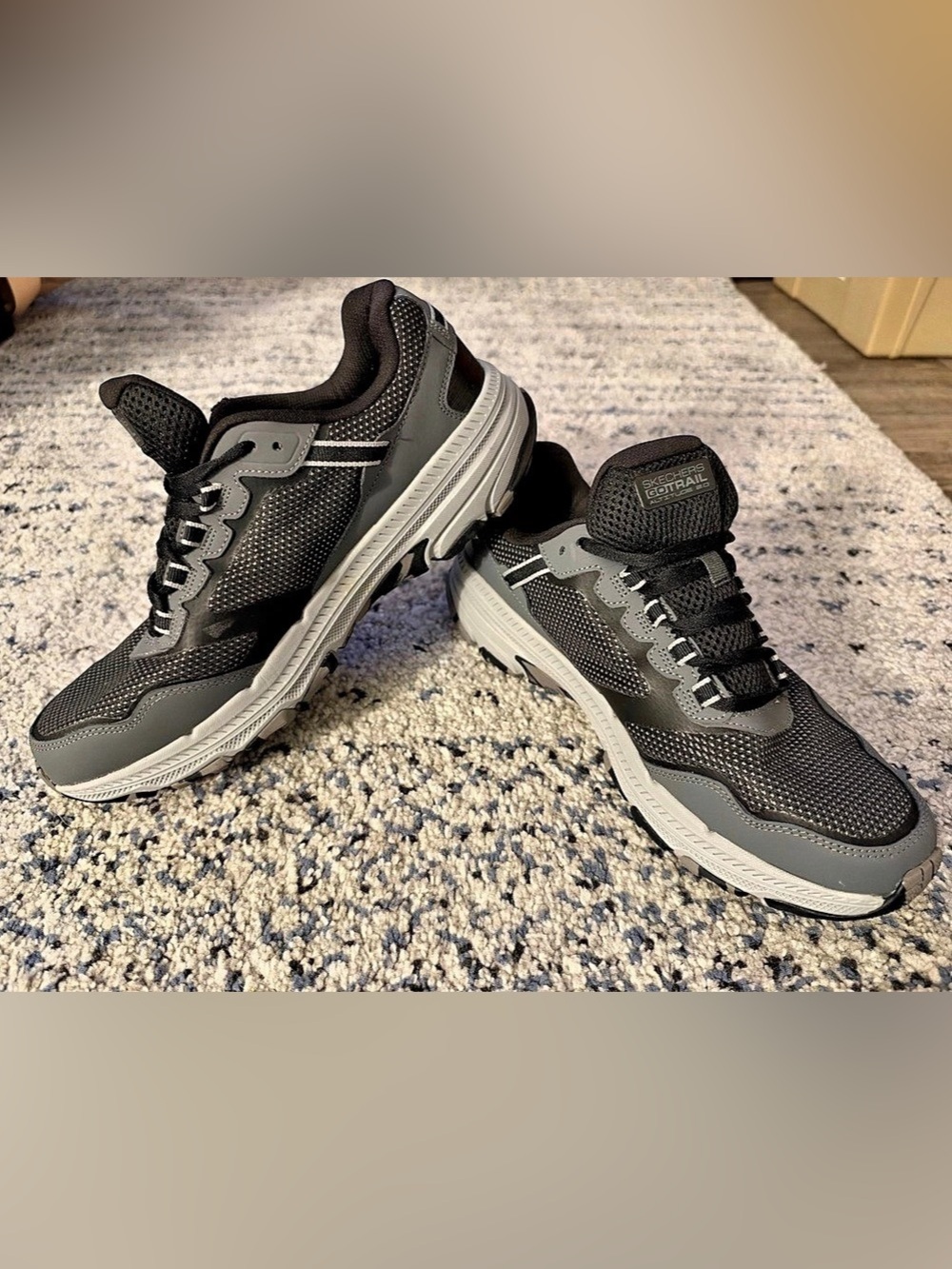 Skechers GO RUN Trail Altitude 2.0 Athletic Shoes Black & Gray US 10.5